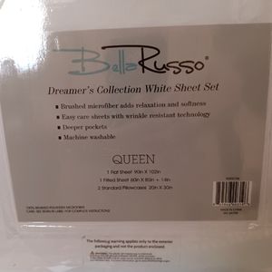 BellaRusso Nwt queen sheet set